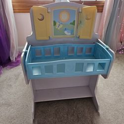 Melissa & Doug Doll Care Play Center