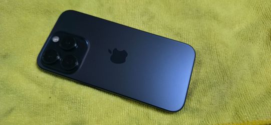 Apple iPhone 15 Pro Smartphone Dark Blue