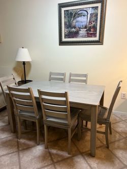 Modern Dining table and six chairs