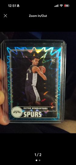 Victor Wembanyama NBA Hoops Rookie Card