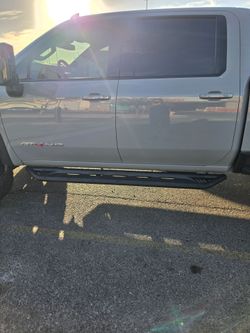 Running boards off 2024 GMC Sierra 3500 AT4
