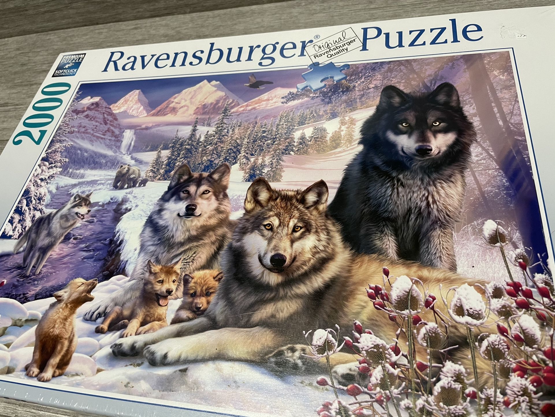 Ravensburger 16012 Wolves 2000 Piece Puzzle- Softclick Technology 29.5"x30.5"