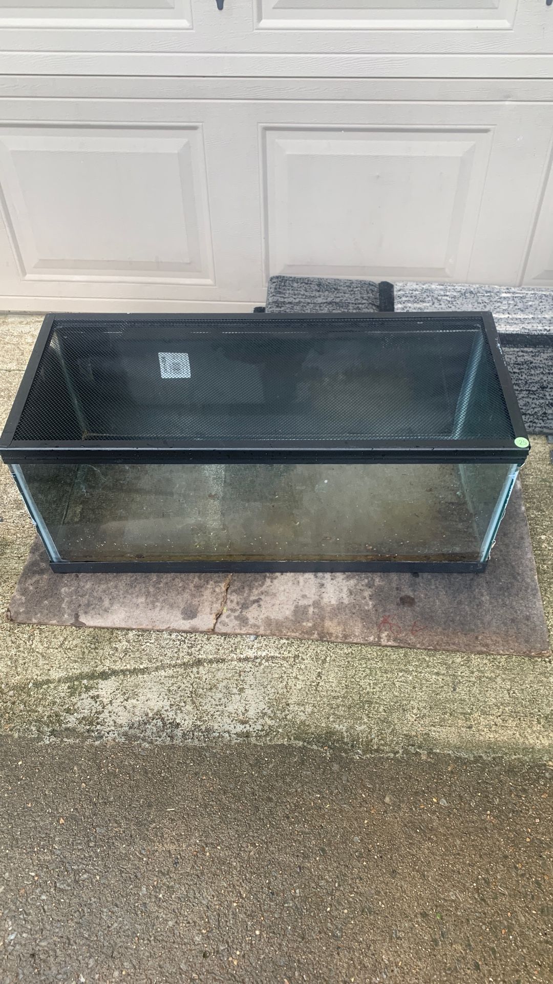 Various Aquariums $25 &less