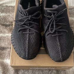 Yeezy 350 V2 “non Reflective” Size 9.5