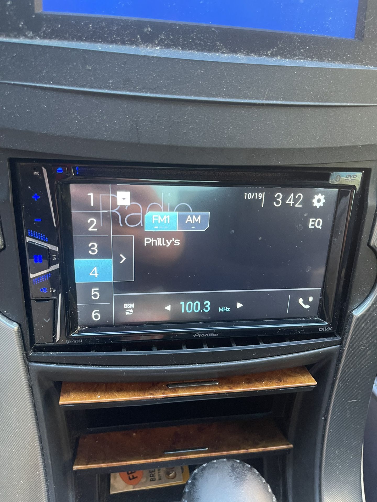 Pioneer Screen