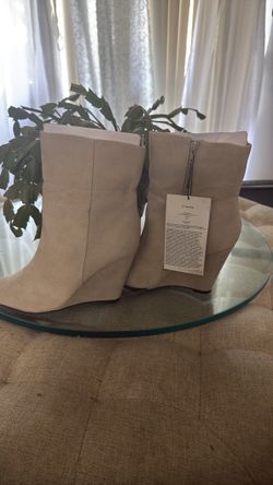 Bran new boot