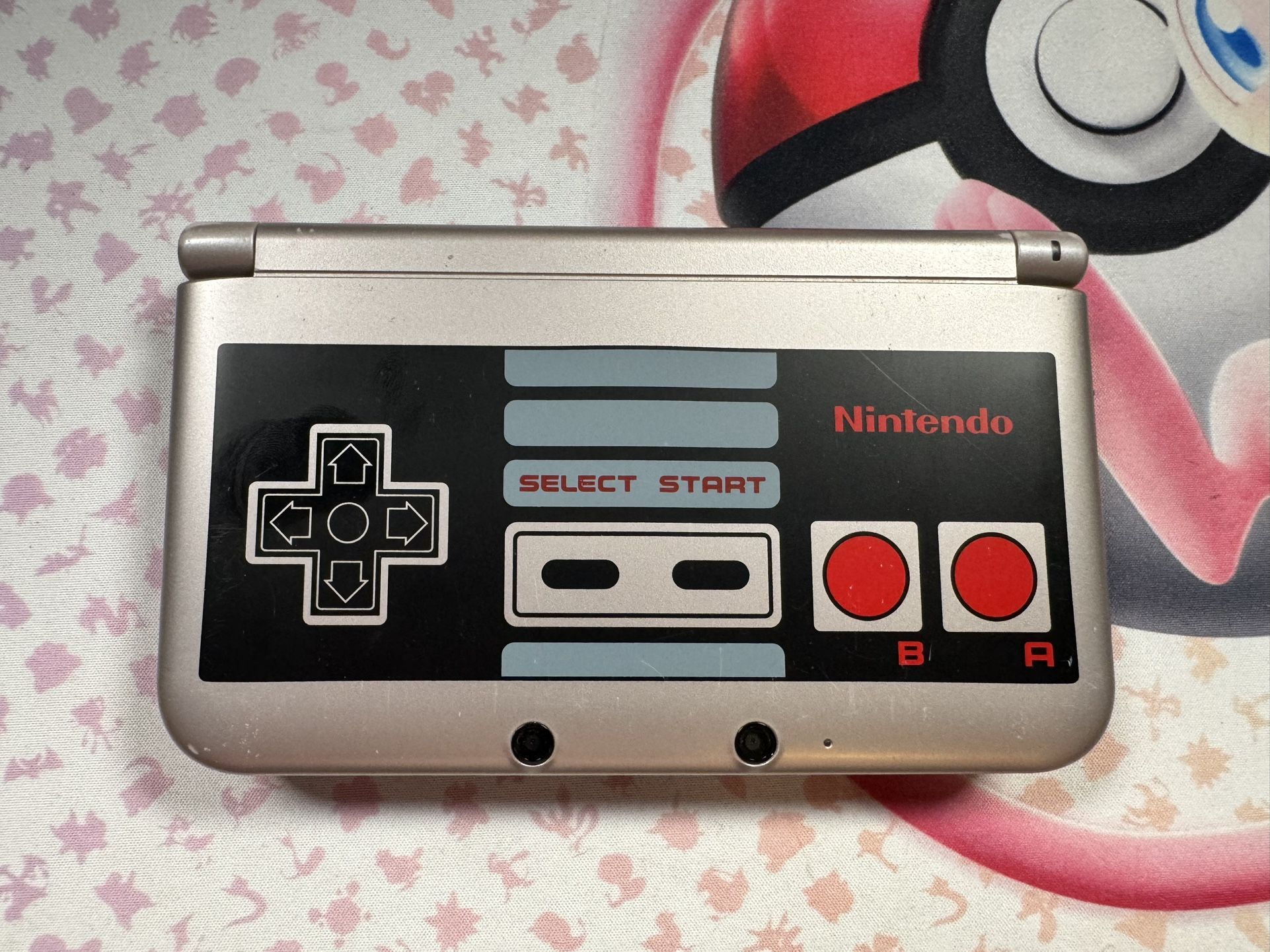 Nintendo 3DS XL NES Edition