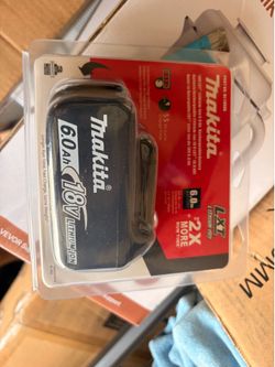 Makita BL1860B 18V LXT Lithium-Ion 6.0 Ah Battery