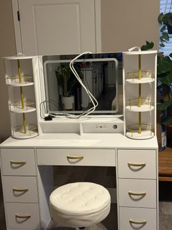 Vanity Desk
