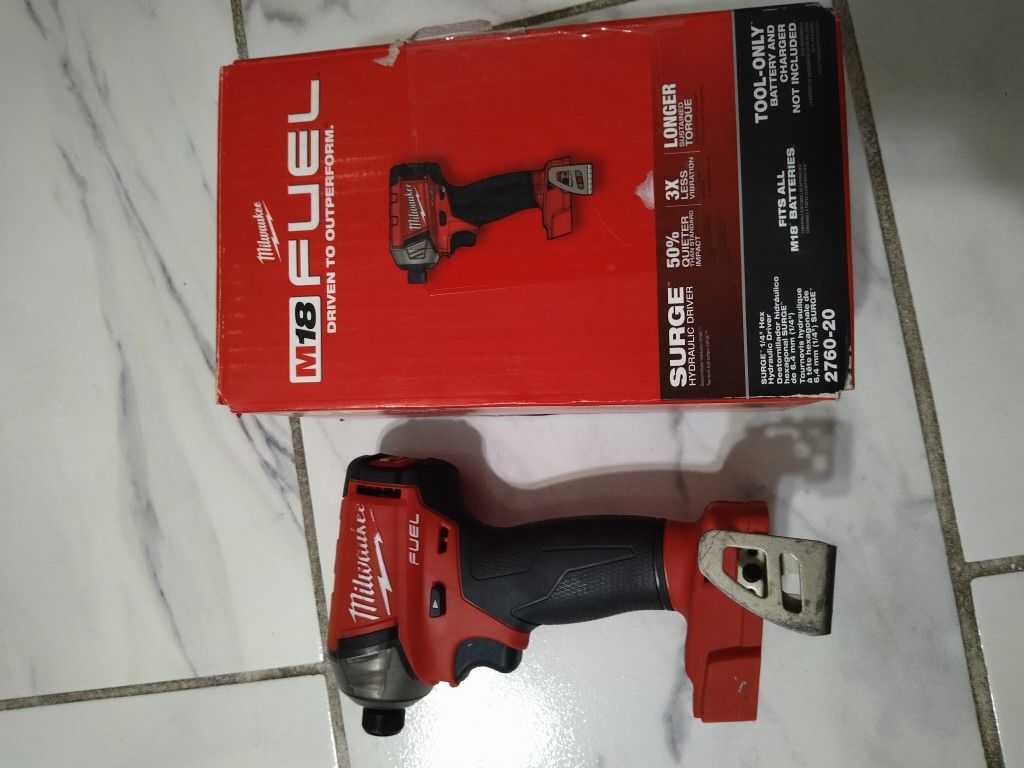 Milwaukee M18 Fuel Surge Hex Hydraulic Driver 1/4" Tool Only