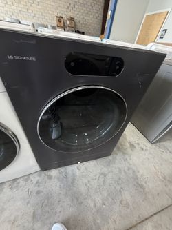 LG Signature Electric Dryer 