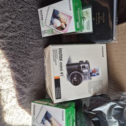 Fujifilm Instax Mini 41 Camera Bundle