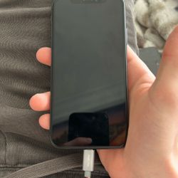 Iphone X 64gb With Deep Scratch 74% Battery