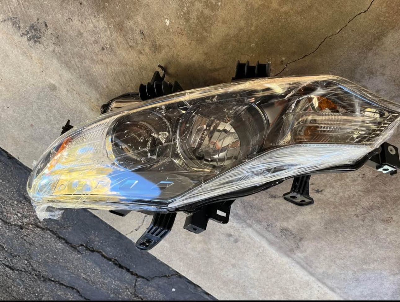 Nissan murano headlights brand new