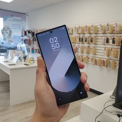 Samsung Galaxy Z Fold 6 (Unlocked) - Pre-Owned