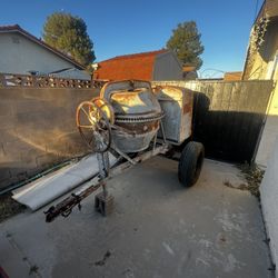 Cement mixer 