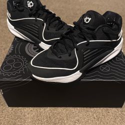 KD16 TB Black/White