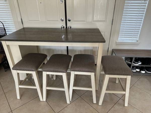 Counter Height 5 Piece Dining Set Kitchen Table 4 Chairs Stools Rustic Gray