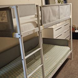 Bunk Bed with mattresses
