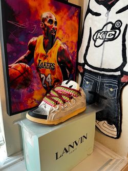 Lavins Paris name brand shoe