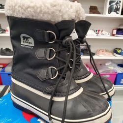 Sorel Snow Boots Size 1