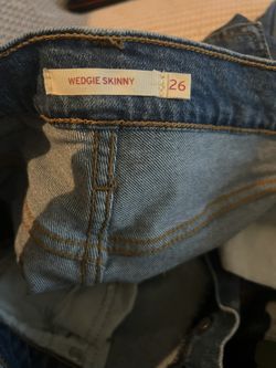 Levi’s Wedgie Skinny Like New