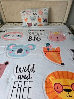 Queen comforter set