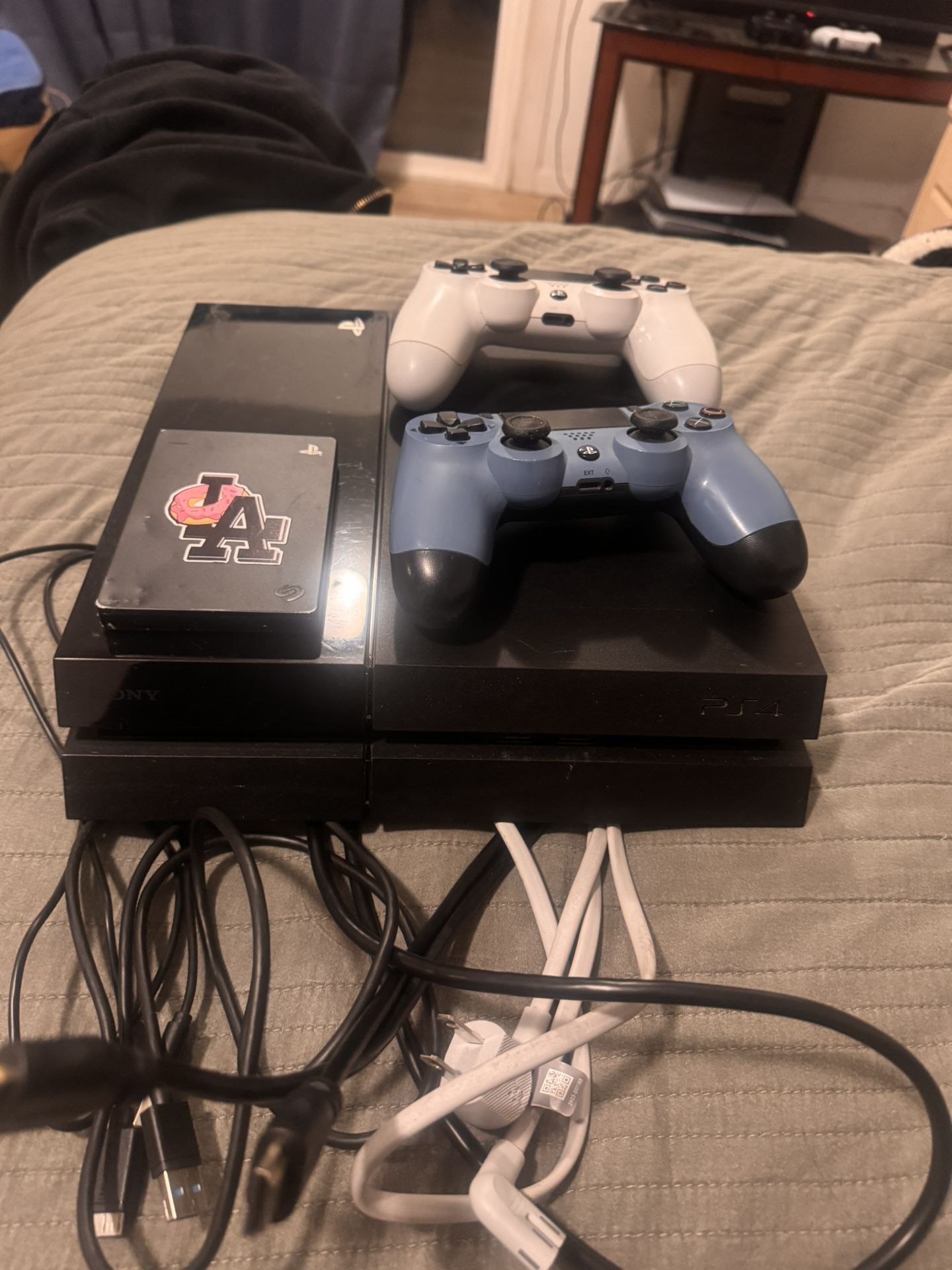 PS4 And Tv