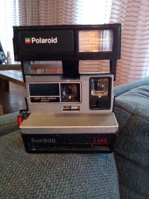 Vintage LMS Polaroid Sun 600