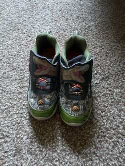 Kids Dino shoes