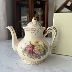 YOLIFE Vintage TeaPot 29 oz Ceamic Teapot with Floarl Gold Leaves (Flowering Shrubs) Open Box