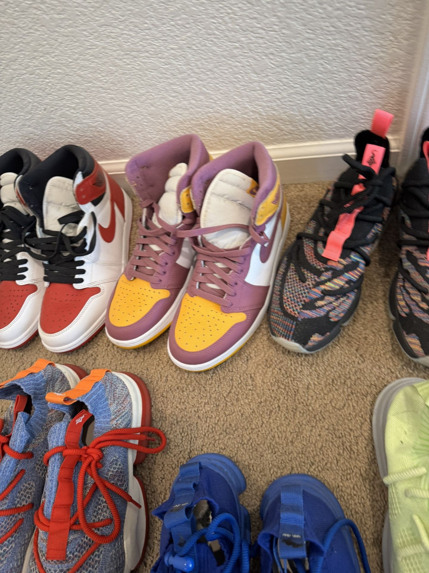 Jordan Retro 1 Sz10.5 $160obo