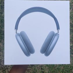 AirPods Max – Noise Cancellation Headphones (Blue)