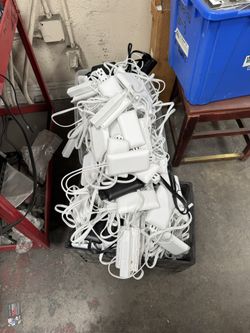 Extension Cord 3-Outlets (All this 2 Boxes More Than 50 Pcs ) (As It)