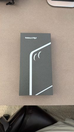 BRAND NEW | Galaxy Z Flip7 (256GB) Blue Shadow