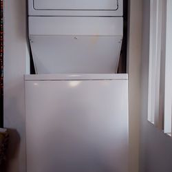 Whirlpool Stackable Washer Dryer