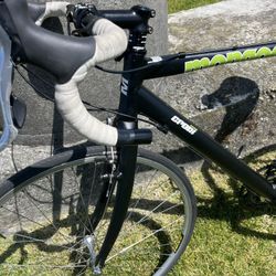 700x 23 Mongoose Road Bike 