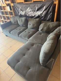 Couch needs to be picked up by today