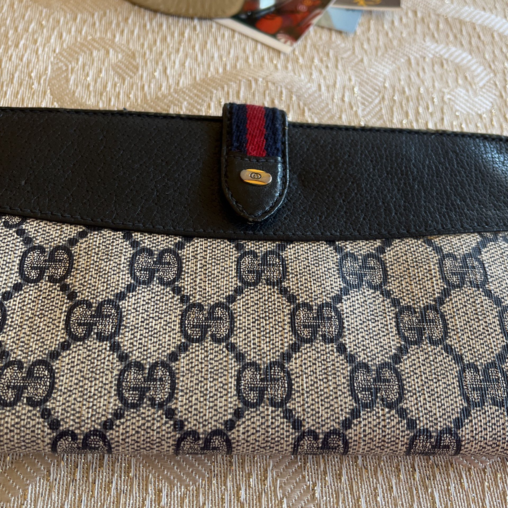 Authentic Gucci Wallet 90s