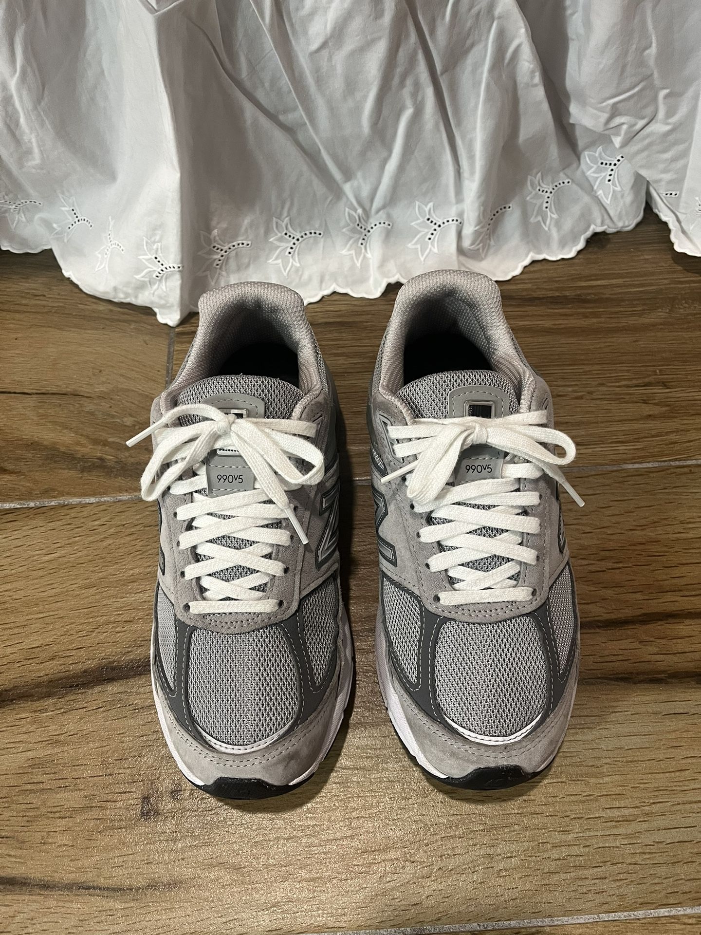 New Balance 990v5 - Woman’s Size 8