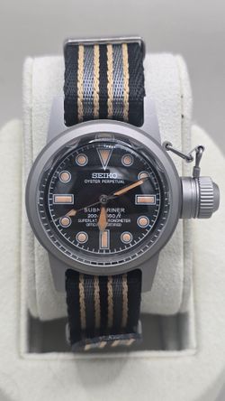 Vintage Custom Sub Diver With SEIKO NH35 movement