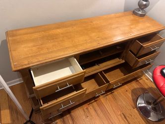 🪵 Solid Wood TV Stand / Media Console/dresser - $20