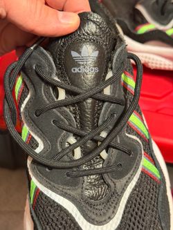 Adidas shoes  youth/mens size 7 or women’s 8.5