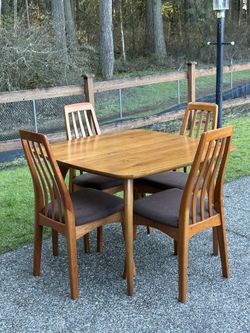 Mid century modern danish table set of 4