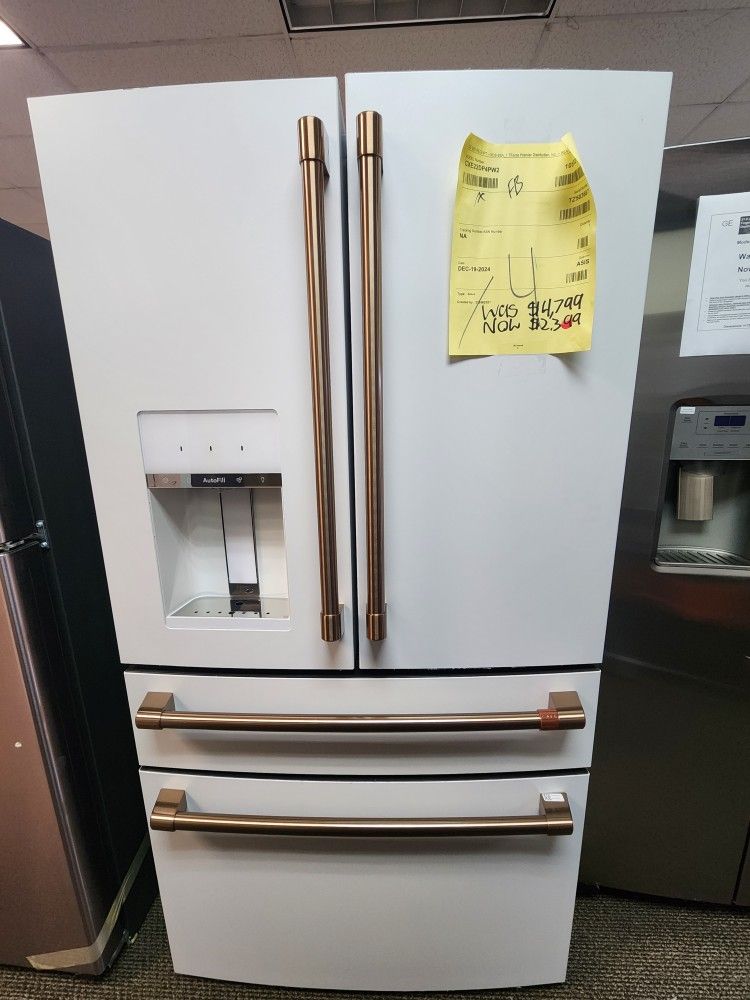 22.3 Cu. Ft. Smart Four Door French Door Refrigerator In Matte White Counter Depth