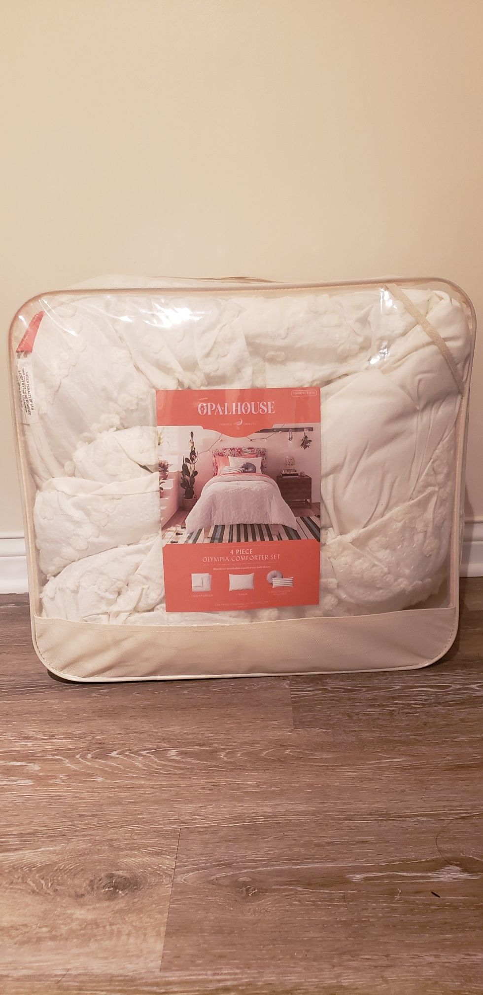 Bedding Set (Twin Size)