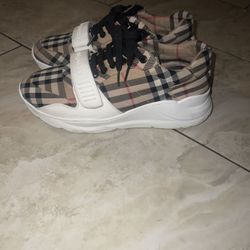 Burberry Shoes 