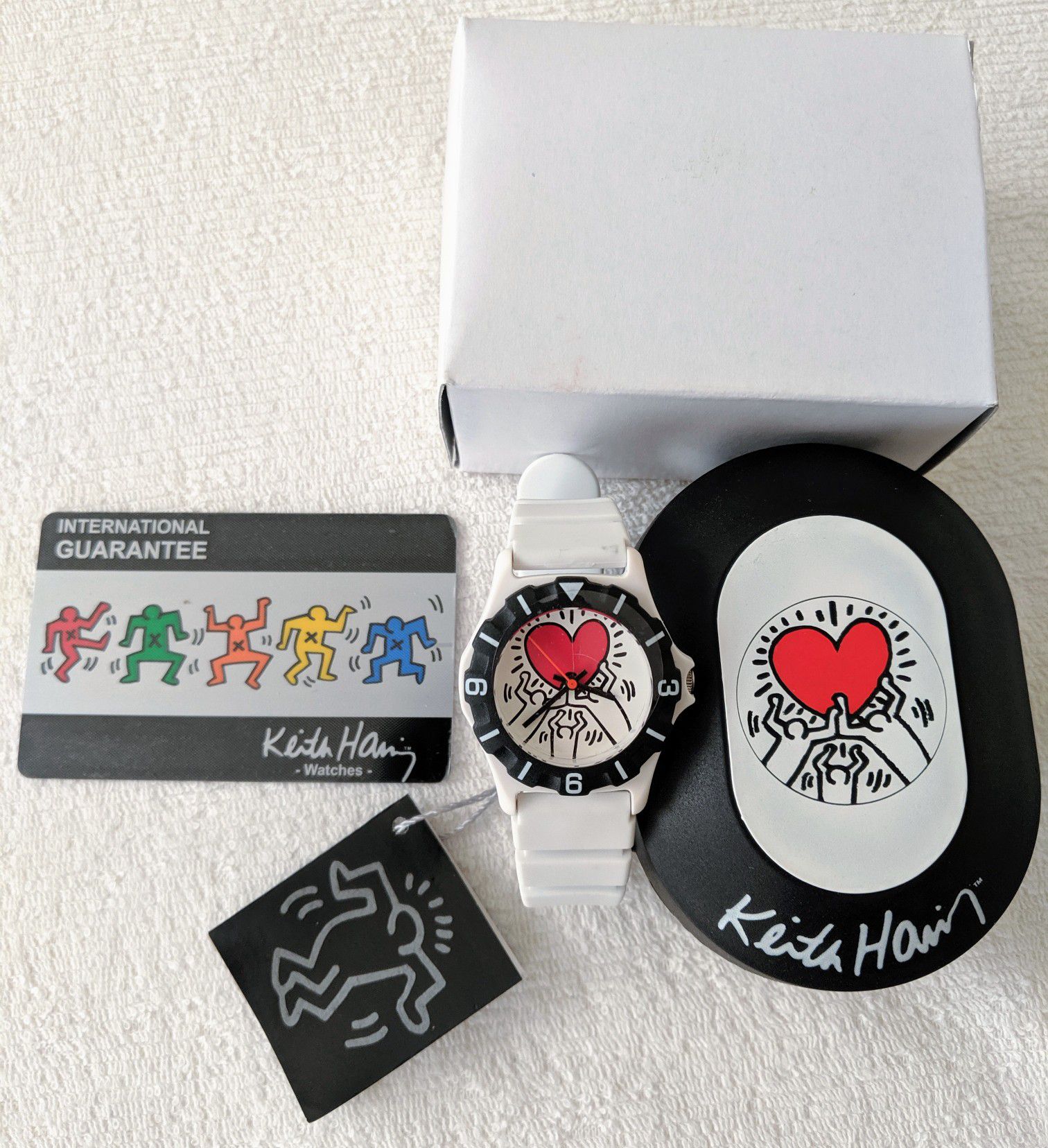 RARE Keith Haring white/black/red love heart unisex art watch - 90s early 2000s vintage collectible - BRAND NEW