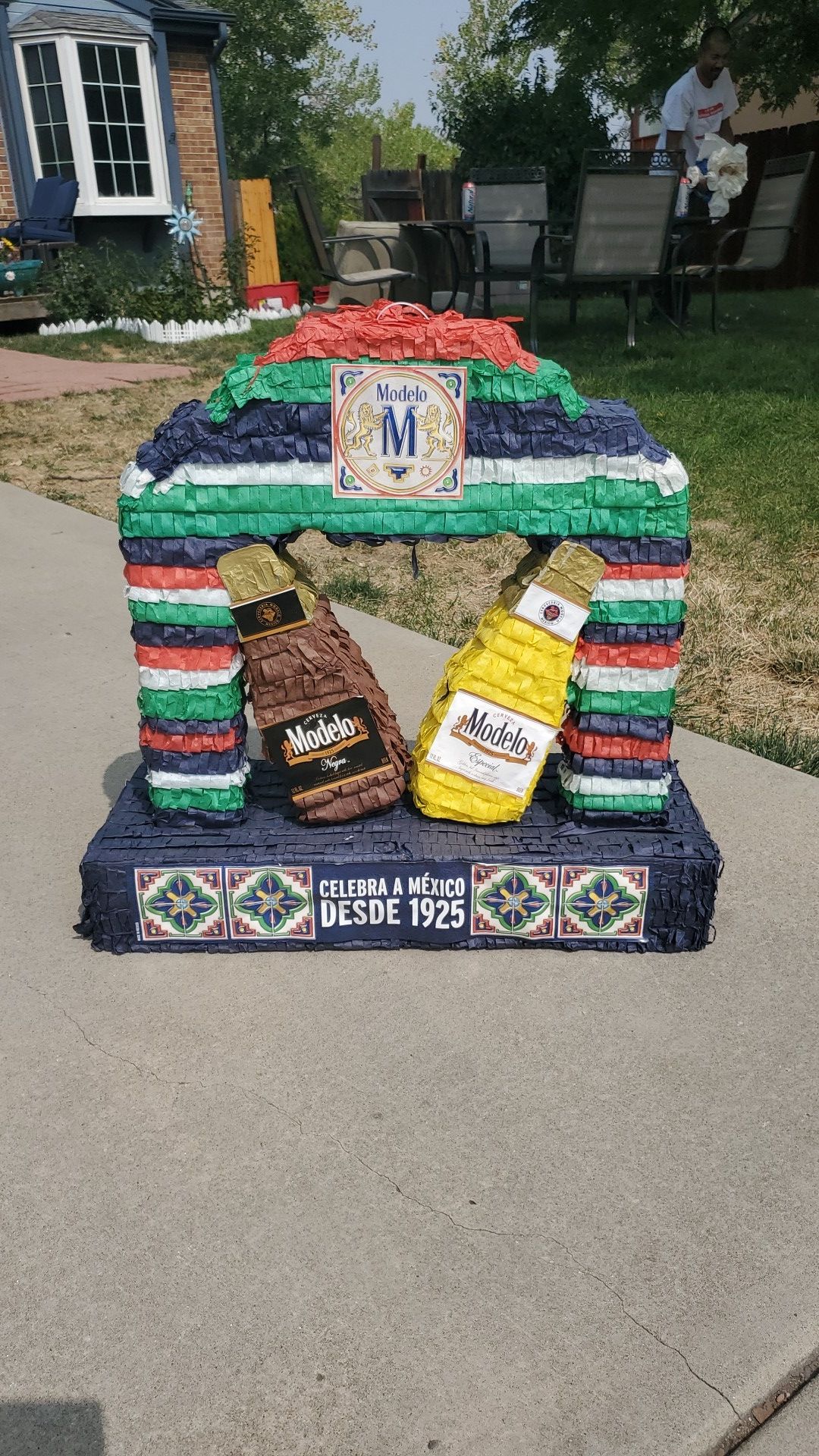 New Modelo piñata