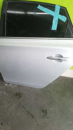 Nissan Sentra door 2013 -15